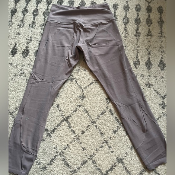 Lululemon Align scalloped 25” Violet - Picture 4 of 8